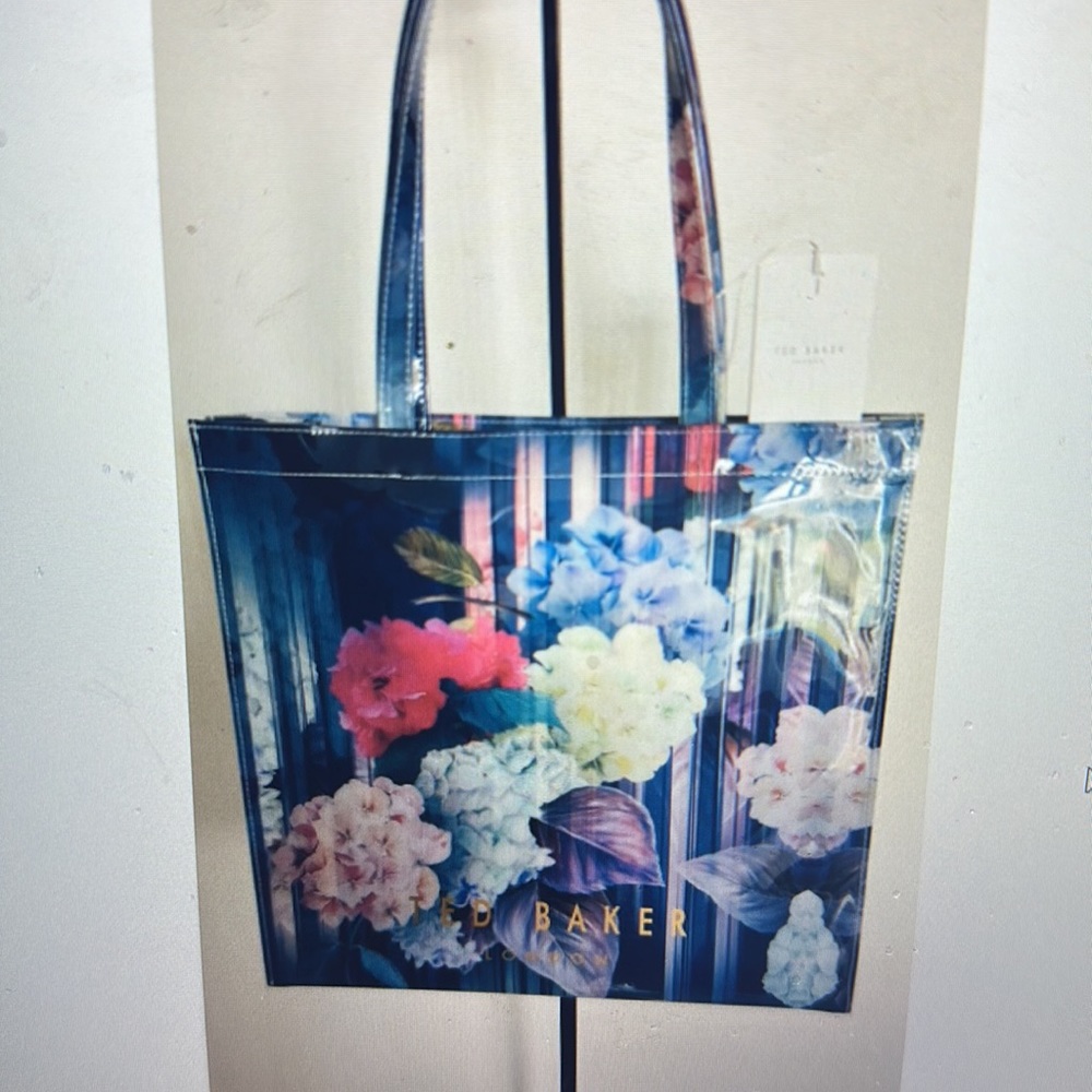 Ted Baker, London hydrangea large payent tote